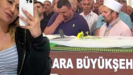 15 yaşındaki kız 26 yaşındaki Karsu'yu yastıkla boğularak öldürüldü! Cenazede gözyaşları sel oldu