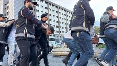 İstanbul'daki yasa dışı bahis soruşturmasında 89 şüpheli hakkında gözaltı kararı verildi