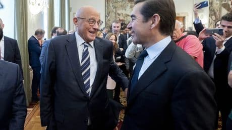 El precio, las sinergias y el calendario de la fusión: los puntos de la discordia entre BBVA y Banco Sabadell en la recta final de la OPA