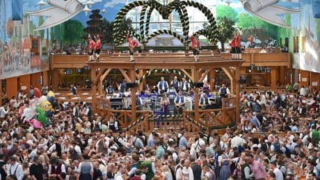 Oktoberfest - Bald 100.000 Plätze weniger für Wiesn-Touristen