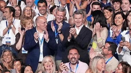 Feijóo cierra un equipo pensado "para gobernar ya" por si el desgaste de Sánchez precipita el adelanto de las elecciones
