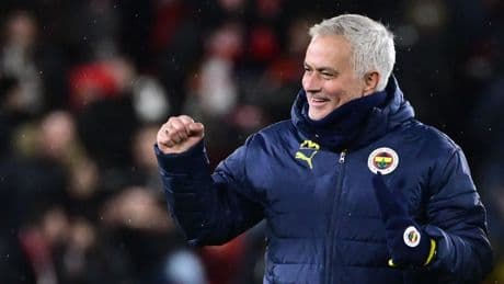 Mourinho, protagonista de un escándalo en el fútbol turco por el que han dimitido varios directivos