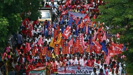 Inde : face au massacre annoncé du Code du travail, des millions de grévistes dans la rue contre la politique néolibérale de Modi