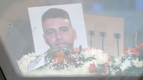 Tanaiste to meet mother of murdered peacekeeper