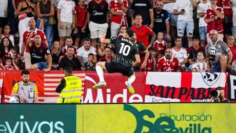 Rafa Mir enfurece al Pizjuán: celebró con efusividad su gol ante un Sevilla del que sigue siendo propiedad