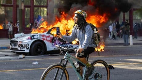 Samenscholingsverbod in centrum Los Angeles na felle protesten