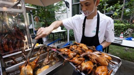 Gastronomie : Garküche statt Gourmet-Tempel – Chinas Hotels kämpfen ums Überleben