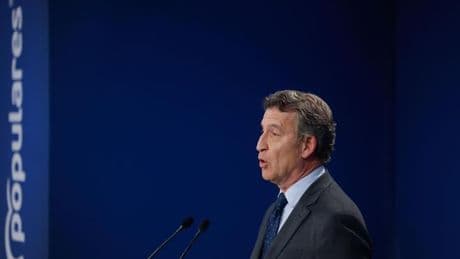 Feijóo exige a Sánchez que "se rinda a la Justicia" y descarta una moción de censura sin apoyos: "Tiene que dimitir ya"