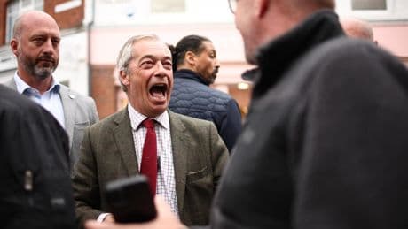 Elezioni locali Uk, trionfa Farage, che mette a soquadro la politica britannica