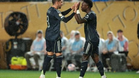 De Guti a Vinicius: la jugada de tacón que conecta dos generaciones del talento blanco