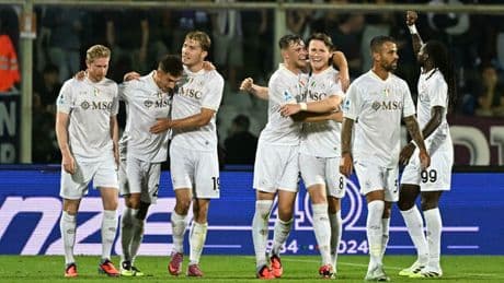 Fiorentina-Napoli 1-3, le pagelle: De Bruyne (7,5) incanta, Hojlund e Beukema (7) gol al debutto, Dzeko (5)
