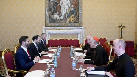 Het Vaticaan beschikt over een enorm diplomatiek netwerk. Hoe machtig is een paus in de praktijk?