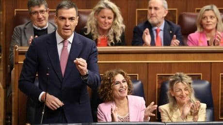 El PSOE reduce en 2,6 puntos su ventaja sobre el PP tras el apagón según el CIS