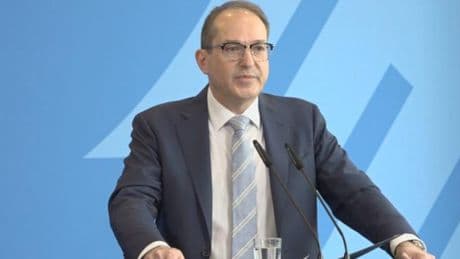 Innenminister Dobrindt informiert über intensivere Grenzkontrollen