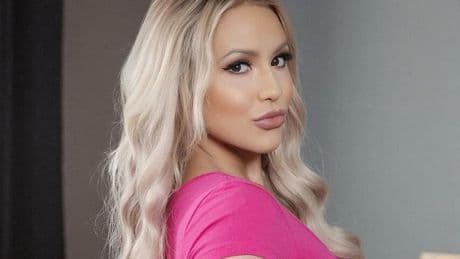 Muere Kylie Page, estrella del cine para adultos, a los 28 años