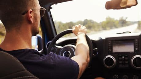 Trucos para ahorrar y reducir gastos si viajas en coche este verano