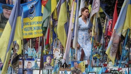 What could a ceasefire between Russia and Ukraine involve?