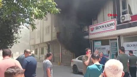 Kızıltepe’de mobilya atölyesinde yangın