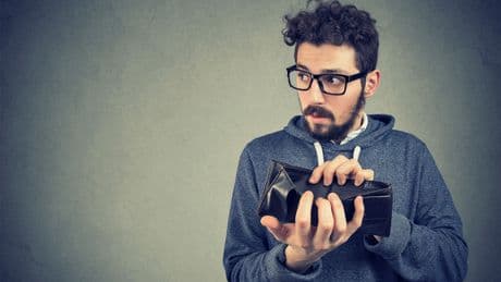 92% of Ontario post-secondary students stressed about money, survey finds