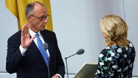 Bundeskanzler Friedrich Merz legt den Amtseid ab