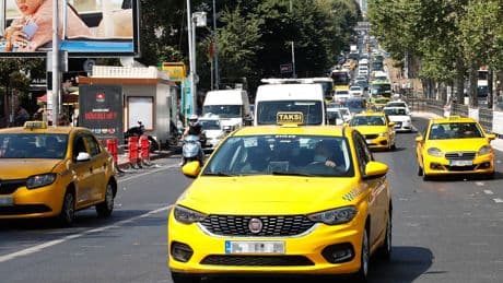 Taksi, dolmuş ve servis araçları vergi kapsamına alındı: Ulaşıma zam yolda