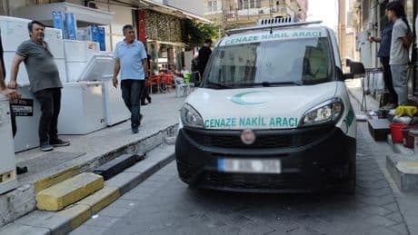 Denizli'de yaşlı adam yaşadığı binanın teras katında korkunç halde ölü bulundu