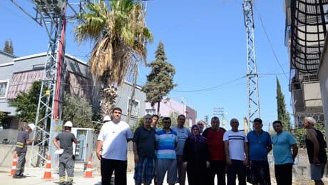 Adana’da rekor sıcaklarda 64 mahallede elektrik kesintisi: 'Yatalak hastalarımız var, kalıcı çözüm istiyoruz'