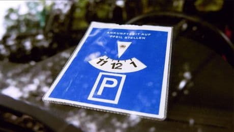 Deutlich länger Gratis-Parken: Das müssen Autofahrer über die Parkscheibe wissen