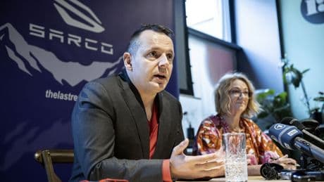 Directeur achter zelfdodingscapsule Sarco overleden na begeleide zelfdoding