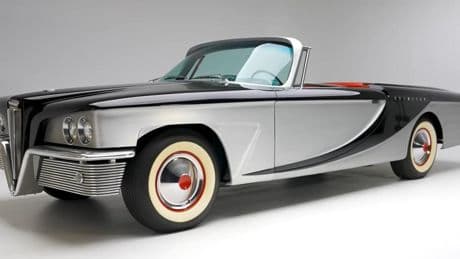 El descapotable de los años 50 que derrocha elegancia por los cuatros costados