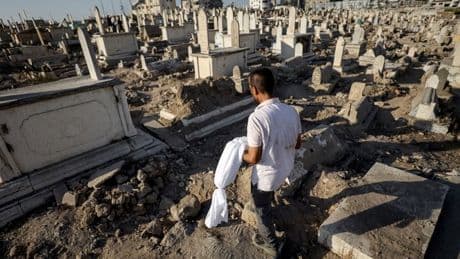 The Guardian: İsrail ordusunun Gazze'deki saldırılarında öldürdüğü her altı kişiden beşi sivil