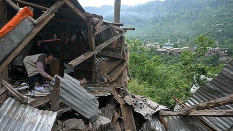 India frustra un ataque con misiles y drones de Pakistán mientras los pueblos de Cachemira siguen atrapados en un fuego cruzado mortal