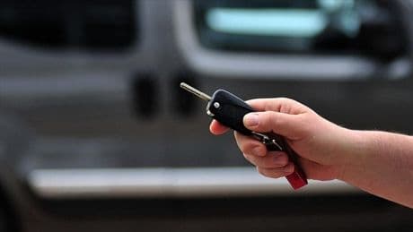 Araç alacaklar dikkat: Ek ödeme isteyenler için harekete geçildi