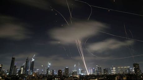 Eskalation im Nahen Osten: Israels Militär meldet neue Raketenangriffe aus dem Iran