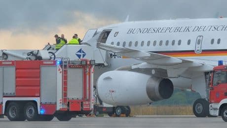 Berlin: Regierungsflieger landet wegen Dämpfen im Cockpit notfallmäßig