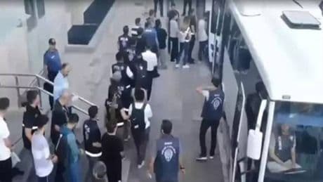 Yasa dışı bahis soruşturmasında 31 zanlı tutuklandı