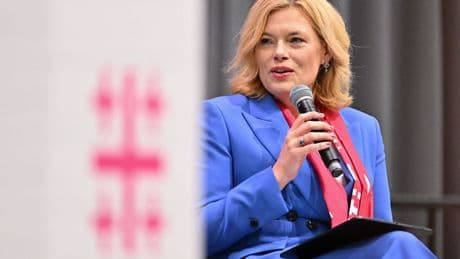 Evangelischer Kirchentag: Klöckner: Kirche darf keine Partei sein