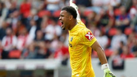 Freiburg-Torhüter Atubolu - Darüber hat sich sein Opa aufgeregt