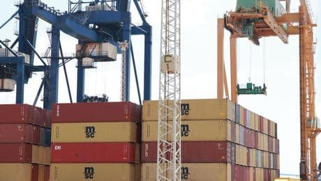 Primer semestre de guerra arancelaria: las ventas de España a EEUU caen el 5% mientras que las importaciones suben el 10%