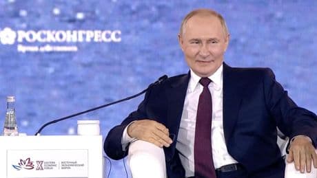 "NJET": Kreml-Chef widerspricht Minister: Putin belächelt Wirtschaftsfrage