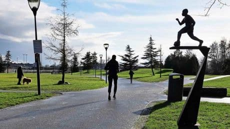 Politie mag fouilleren rond Bijlmer Sportpark na reeks incidenten, volgens Halsema ’veiligheidsrisicogebied’