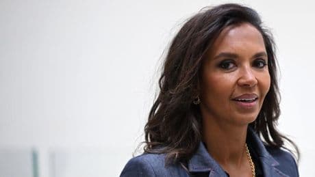Karine Le Marchand lance un club de célibataires pour ceux qui "n’en peuvent plus du digital"