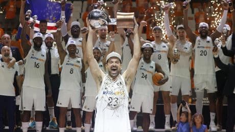 La ACB rompe con Movistar y negocia un acuerdo con Dazn con la posibilidad de volver a emitir partidos en abierto