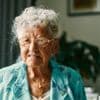 ‘Sinds de dood van mijn moeder is dat mijn principe: je doet dóór’:  Laura Sap (100) over haar eeuwige wijsheid