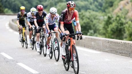 Thymen Arensman boekt schitterende etappezege in Tour de France: Nederlander wint loodzware Pyreneeën-rit