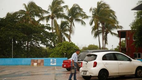 Mexique: «Extrêmement dangereux», l'ouragan Erick se renforce en catégorie 4 avant d'aborder le pays
