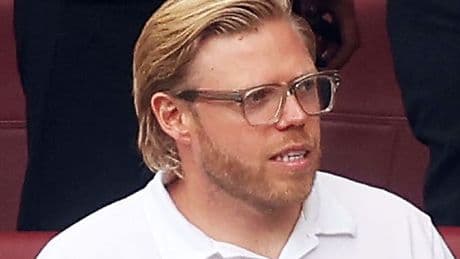 Comedian Rob Beckett apologises to fans after cancelling a string of gigs due to ill health