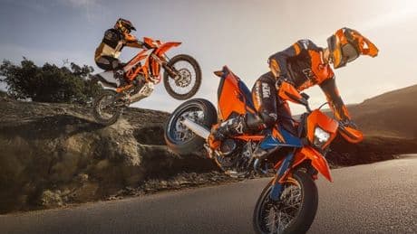 Nuevas KTM 690 Enduro R y 690 SMC R 2026, con el monocilindro más potente del mercado