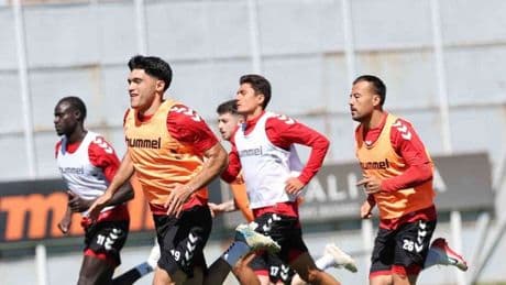 Samsunspor’da kadroda büyük değişim 14 yeni transfer 13 ayrılık