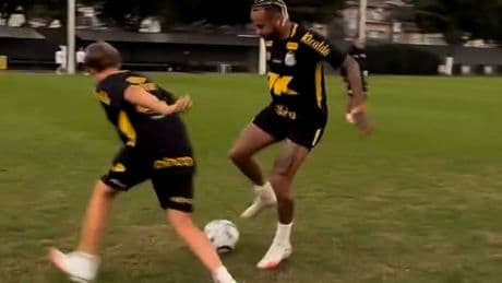 Knallharte Erziehung - Neymar demütigt eigenen Sohn